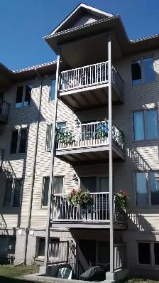 Upscale BARRHAVEN 2Bed  1.5 Bath  Penthouse Condo for Nov 01st - Photo 8