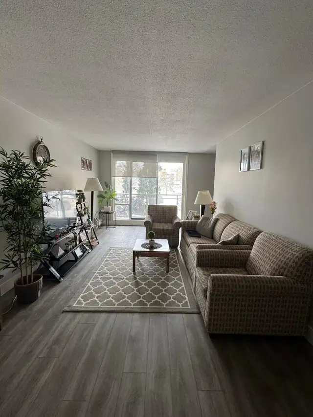 Spacious 1 Bedroom Apartment