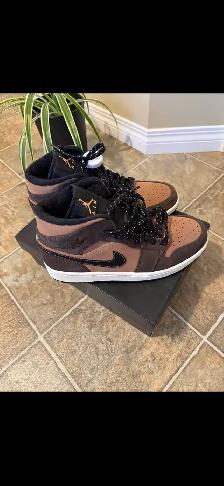 Air Jordan’s Choc (New) - Photo 3