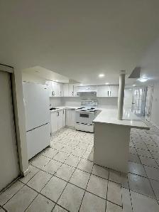 Semi Detached Raised Bungalow in Mississauga (Downstairs Unit) - Photo 8