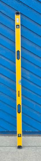 78' Dewalt DWHT48079 Level (32012779)