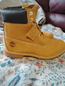 TIMBERLAND BOOTS