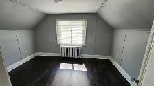 2-Bedroom Main & Upper Floor House – Downtown Brampton – Nov - Photo 8