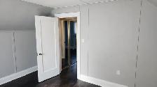 2-Bedroom Main & Upper Floor House – Downtown Brampton – Nov - Photo 11