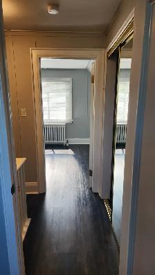 2-Bedroom Main & Upper Floor House – Downtown Brampton – Nov - Photo 13