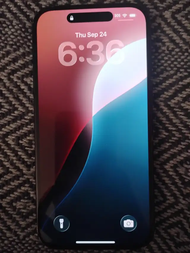 iPhone 16