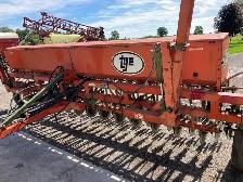 TYE GRAIN DRILL FOR SALE - Photo 4