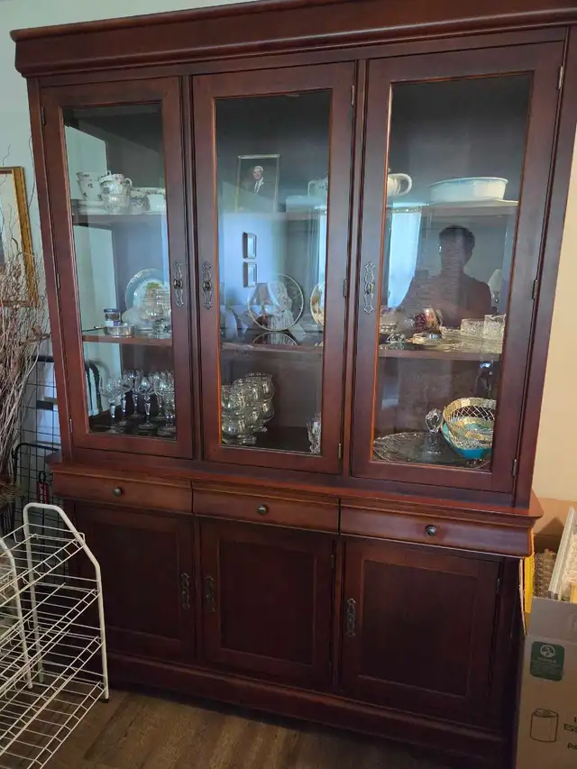 China cabinet