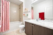 Large 3 Bed 4 Baths Townhouse Near 400 and Major Mackenzie - Photo 8