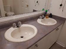Beautiful, Bright, 2nd Floor Room for Rent in Markham-For Males - Photo 3