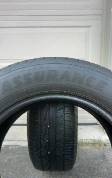2 tires GOODYEAR 245/60/R18 all season. - Photo 5