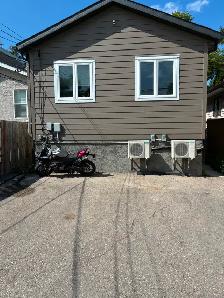 Renovated 2 bedroom, 2 bathroom in desireable Crescentwood - Photo 10