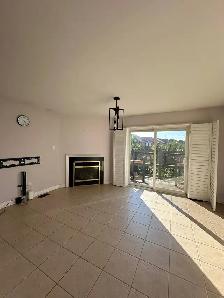BEAUTIFUL 3-BEDROOM DETACHED HOME FOR RENT - Photo 2