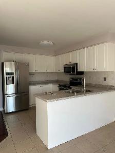 BEAUTIFUL 3-BEDROOM DETACHED HOME FOR RENT - Photo 3