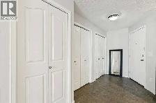 For sale: 1 bdr 1 bath condo - Photo 2