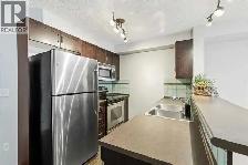 For sale: 1 bdr 1 bath condo - Photo 3