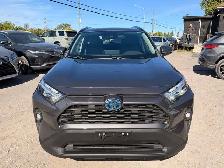 2023 Toyota RAV4 Hybrid XLE - Photo 2