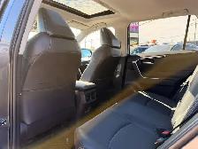 2023 Toyota RAV4 Hybrid XLE - Photo 9