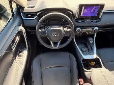 2023 Toyota RAV4 Hybrid XLE - Photo 12