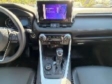 2023 Toyota RAV4 Hybrid XLE - Photo 14