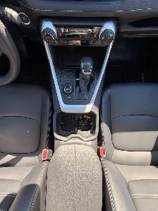 2023 Toyota RAV4 Hybrid XLE - Photo 15