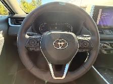 2023 Toyota RAV4 Hybrid XLE - Photo 17