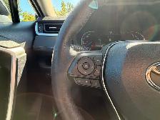 2023 Toyota RAV4 Hybrid XLE - Photo 18