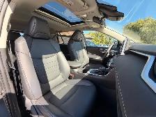 2023 Toyota RAV4 Hybrid XLE - Photo 26