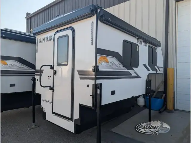 2027 Sunset Park RV Sun Trek 700