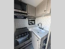 2027 Sunset Park RV Sun Trek 800 - Photo 4