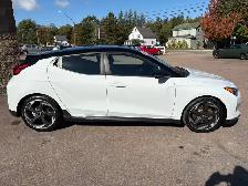 2019 Hyundai Veloster Turbo Tech Turbo Tech Manual Two-Tone - Photo 7