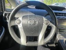 2012 Toyota Prius - Photo 12