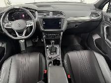Volkswagen Tiguan Comfortline R-Line Black Edition 4MOTION 2023 - Photo 15