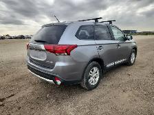 2016 Mitsubishi Outlander - Photo 3
