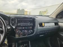 2016 Mitsubishi Outlander - Photo 10