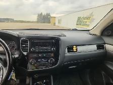 2016 Mitsubishi Outlander - Photo 13