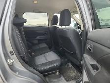 2016 Mitsubishi Outlander - Photo 27