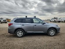 2016 Mitsubishi Outlander - Photo 30