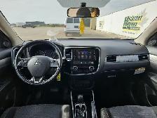 2018 Mitsubishi Outlander - Photo 18