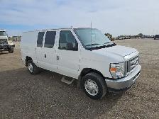 2014 Ford E-250 - Photo 2