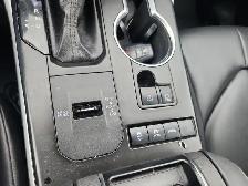 2021 Toyota Highlander Hybrid - Photo 10