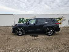 2021 Toyota Highlander Hybrid - Photo 23