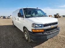 2020 Chevrolet Express - Photo 2