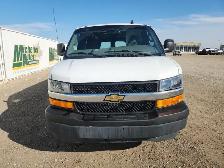 2020 Chevrolet Express - Photo 8
