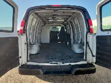 2020 Chevrolet Express - Photo 14