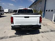 2023 Chevrolet Colorado - Photo 3