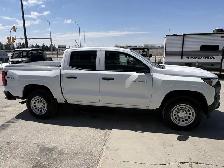 2023 Chevrolet Colorado - Photo 4