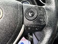2017 Toyota Corolla SE - Photo 14