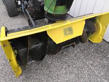 SOUFFLEUSE. JOHN DEERE.  AVEC.  MOTEUR - Photo 2