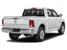 2023 Ram 1500 Classic Warlock Warlock 4x4 Crew Cab 5&amp.apos.7& - Photo 2
